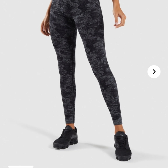 CAMO LEGGINGS - Picture 1 of 4